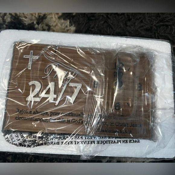 NIB Precious Moments Pray It Forward Collection-Pray 24/7 Clock - Picture 2 of 5